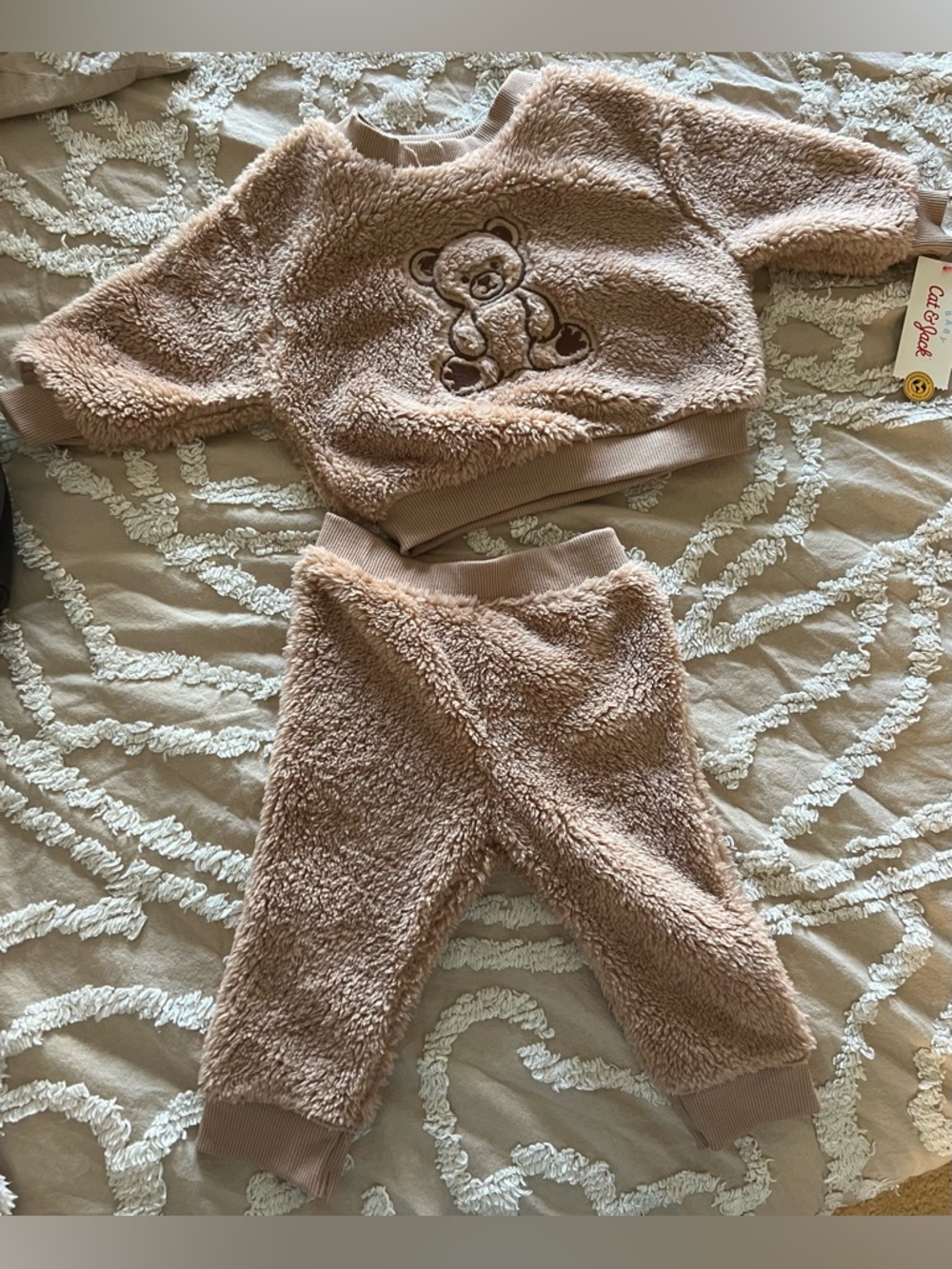 NWT Cat & Jack Tan Teddy Bear Plush Baby Sweatshirt & Pants Set 12 Months
